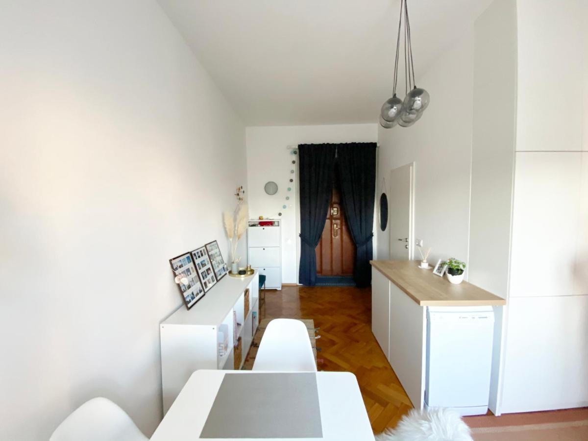 Bright Apartment 45M2 - Free Parking - Wifi Rijeka Bagian luar foto