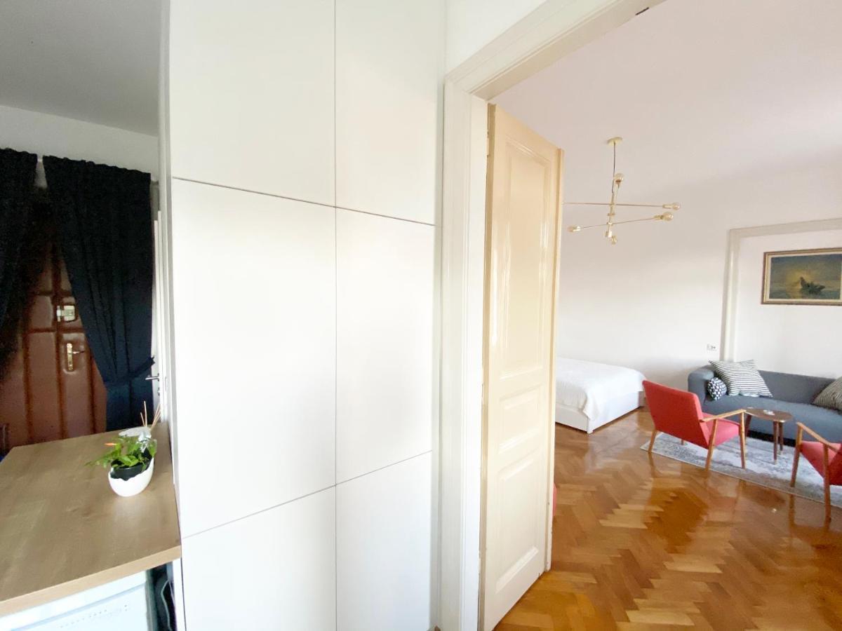 Bright Apartment 45M2 - Free Parking - Wifi Rijeka Bagian luar foto