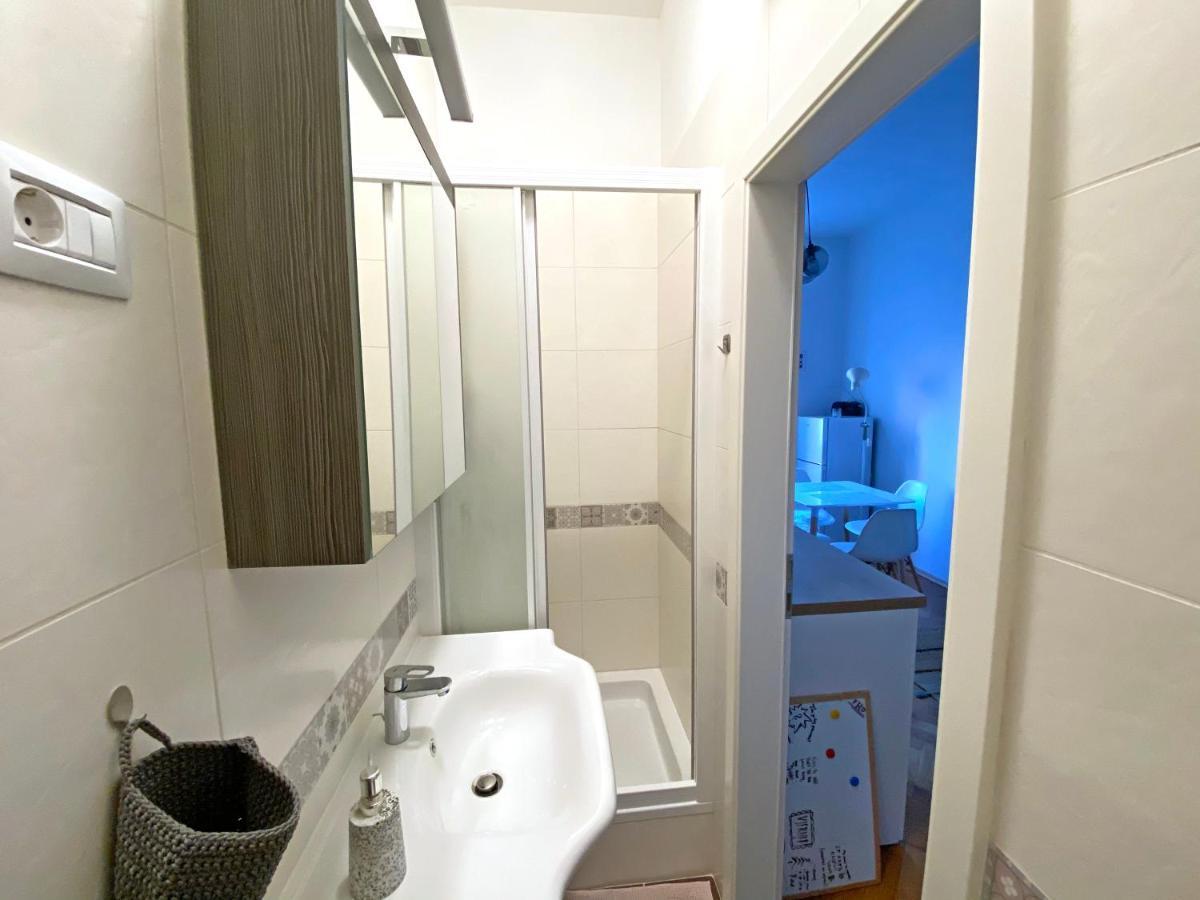 Bright Apartment 45M2 - Free Parking - Wifi Rijeka Bagian luar foto
